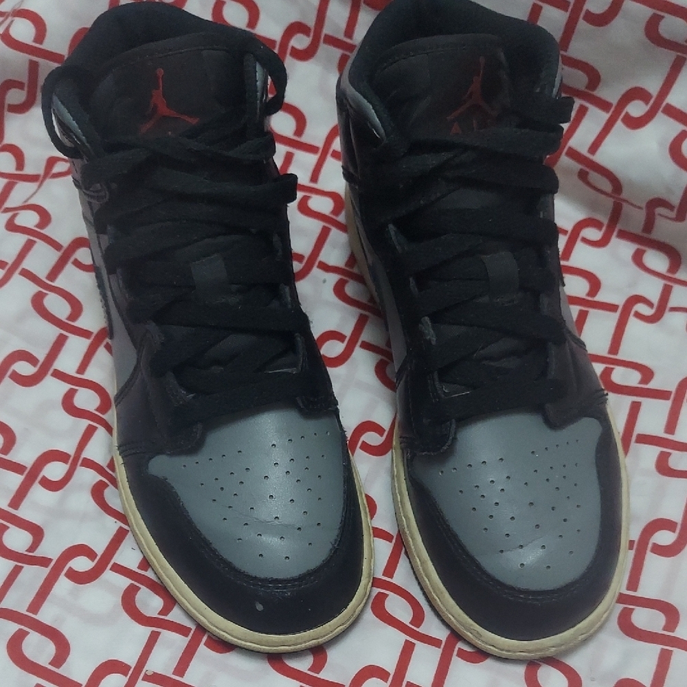 Nike Black and Gray Sneakers